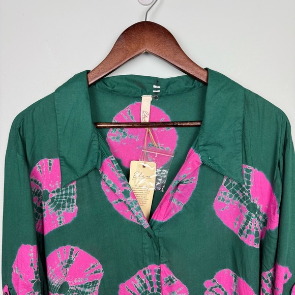 Elan Sand Dollar Button Down in Pink/Green - Picture 4 of 10